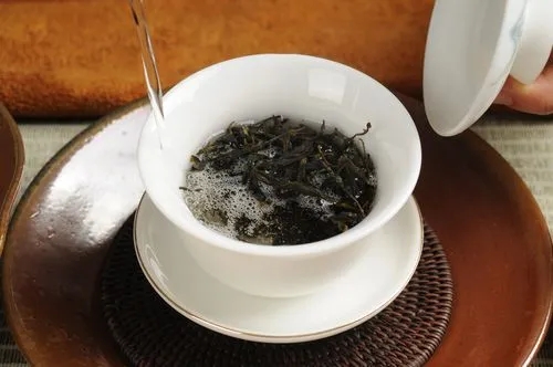 普洱茶怎么泡？原來(lái)熟茶和生茶泡法不一樣，浪費(fèi)了多少茶葉