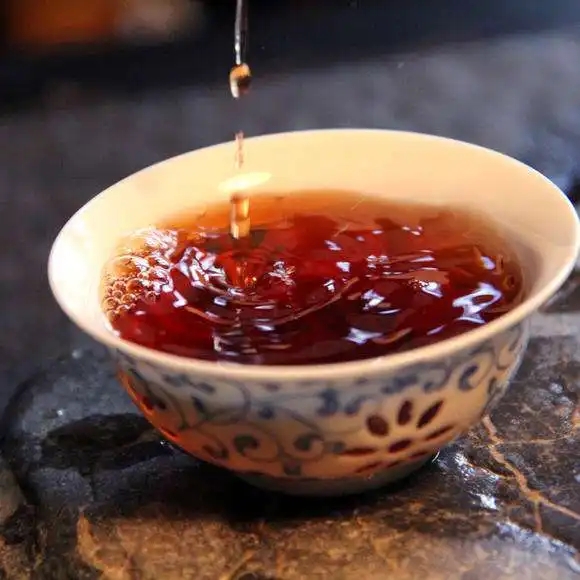 什么季節(jié)喝普洱茶好？喝普洱茶的禁忌和注意事項(xiàng)?