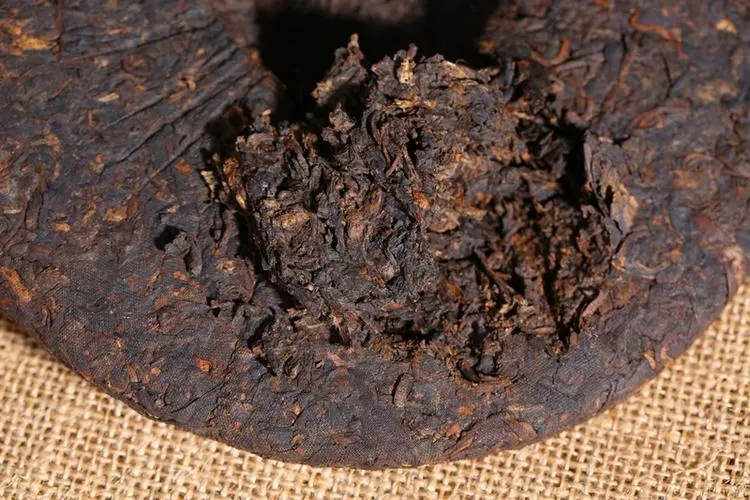 普洱茶的幾個(gè)熱點(diǎn)問題解答，看完終于明白了！