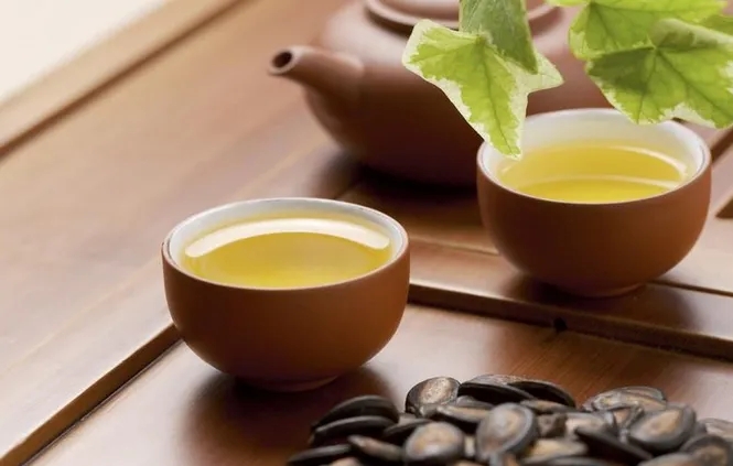 普洱茶的茶性是屬寒還是屬熱？